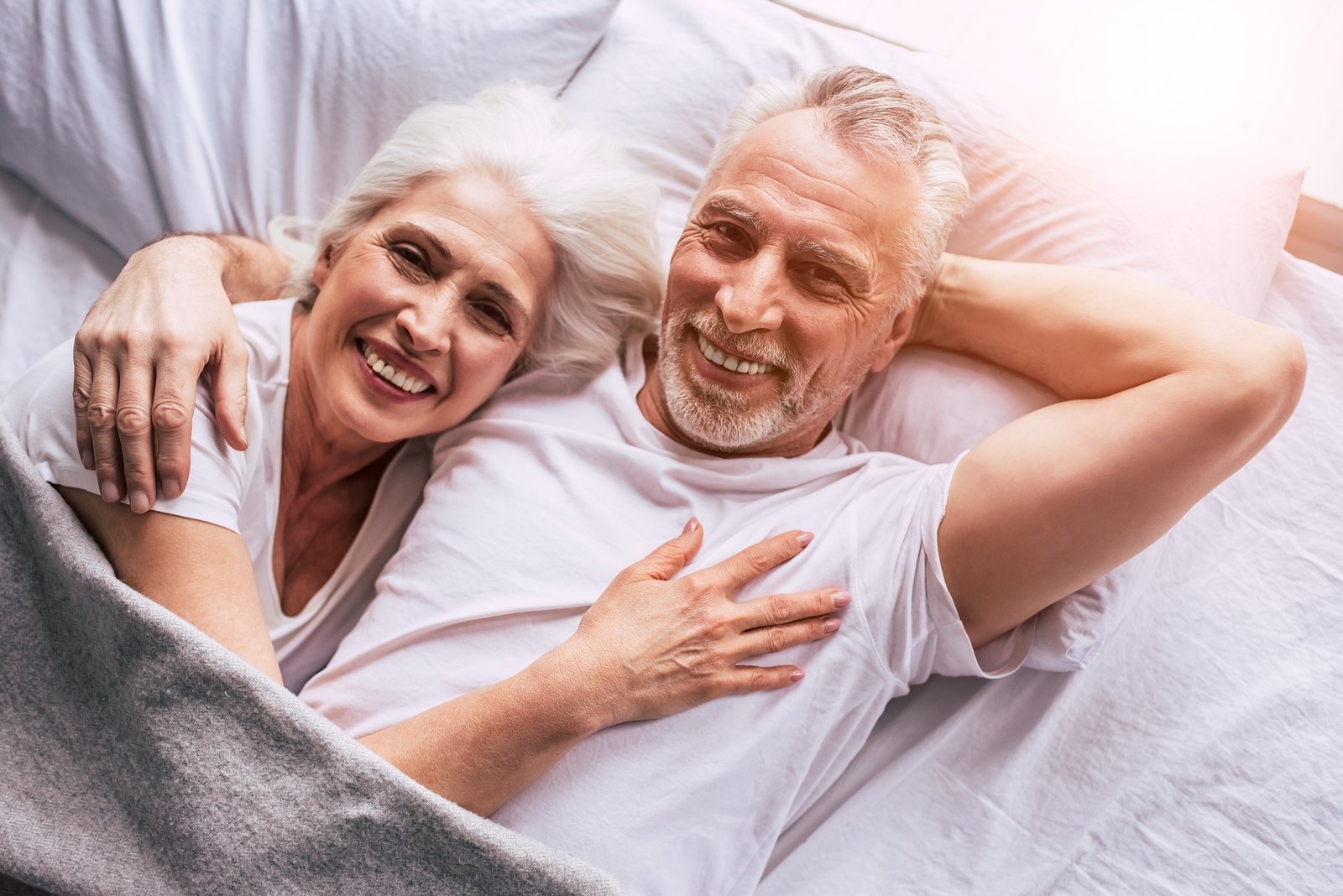 How to Help Your Aging Parents When You Don’t Live Nearby